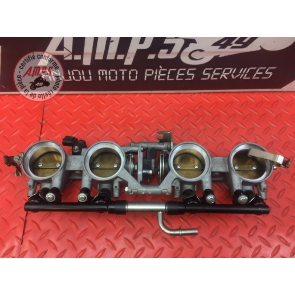 Rampe d'injection MV-Agusta Brutale 920 2011 à 2012