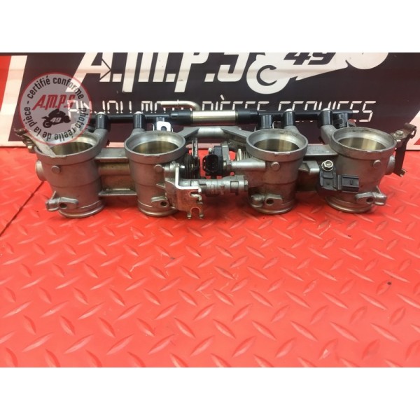 Rampe d'injection MV-Agusta Brutale 920 2011 à 2012
