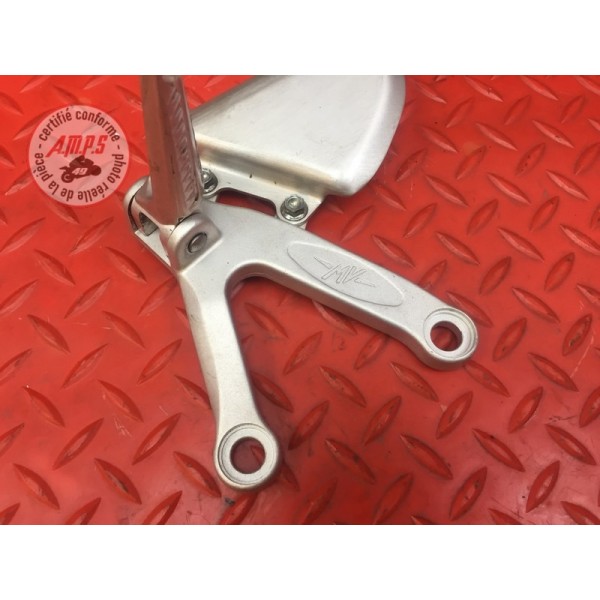 Platine repose pied droite MV-Agusta Brutale 920 2011 à 2012