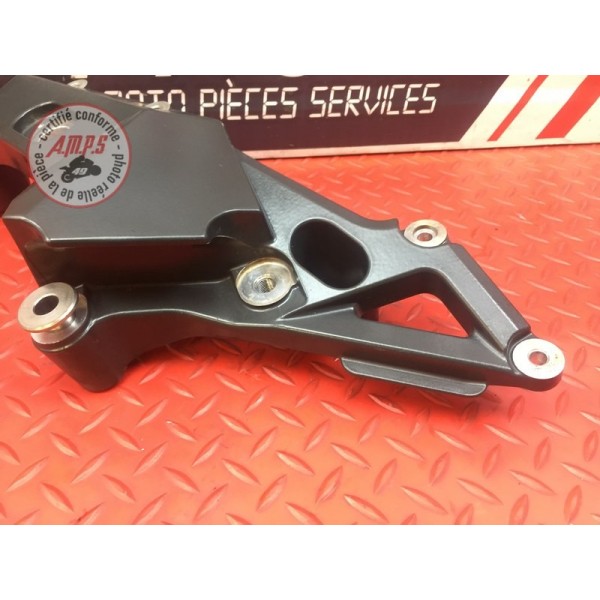 Support cadre droit MV-Agusta Brutale 920 2011 à 2012