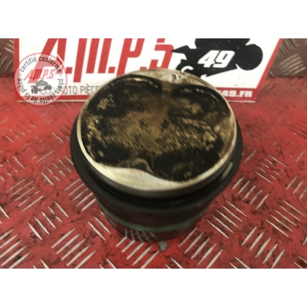 Cylindre piston avant129915DQ-666-EJH7-E4895703used