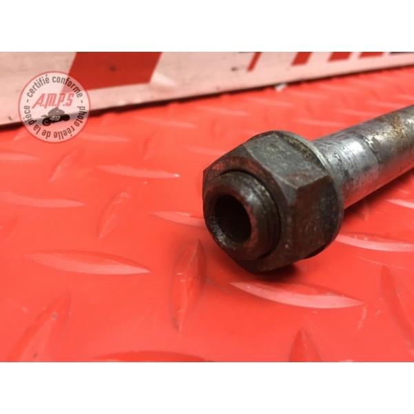 Axe de roue arriere Ducati 900 SS IE 1998 à 2002