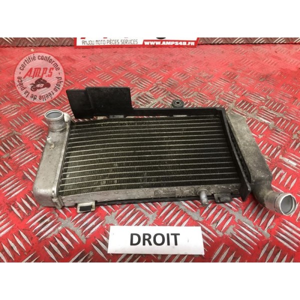 Radiateur d eau droitVFR80099FA-550-NJB9-E5898841used