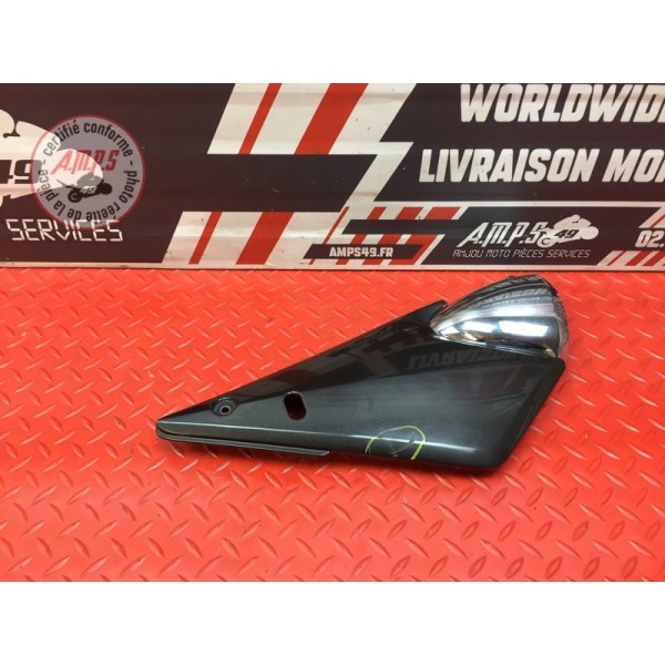 Cache plastique sous selle droit Suzuki GSF 1200 Bandit 2000 à 2005