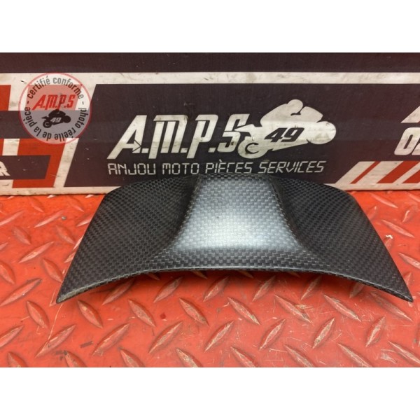 Cache carbone sur reservoir 