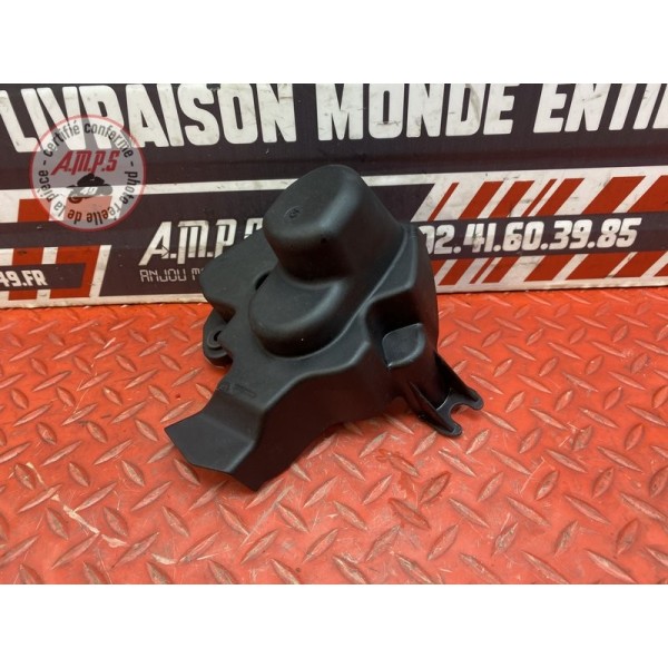 Cache moteur valve echappement 