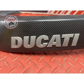 Cache plastique avant droit carbone 