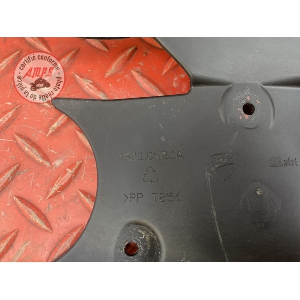 Cache plastique sous tete de fourche 