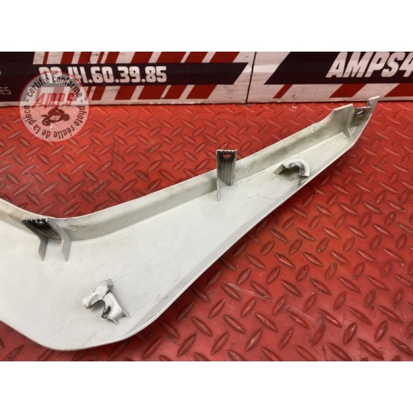 Cache sous selle droit 