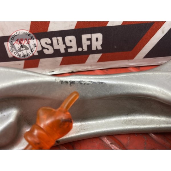 Renfort de boucle arriere 