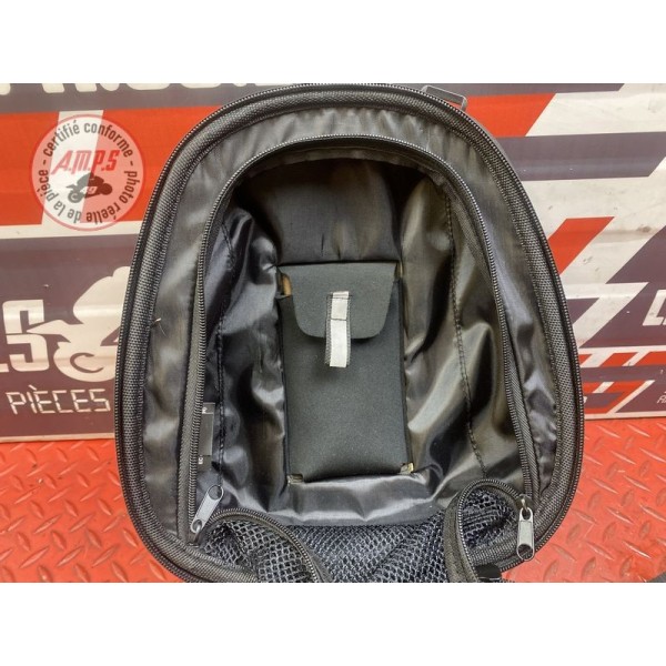 Sac réservoir Givi avec support tank-lock 