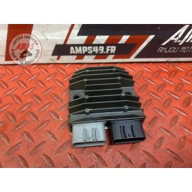 Regulateur de tension 