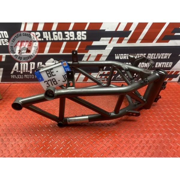 Cadre avec carte grise 