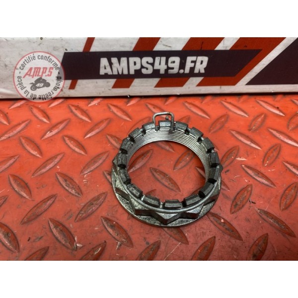 Ecrou de roue arrière 