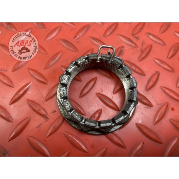 Ecrou de roue arrière 