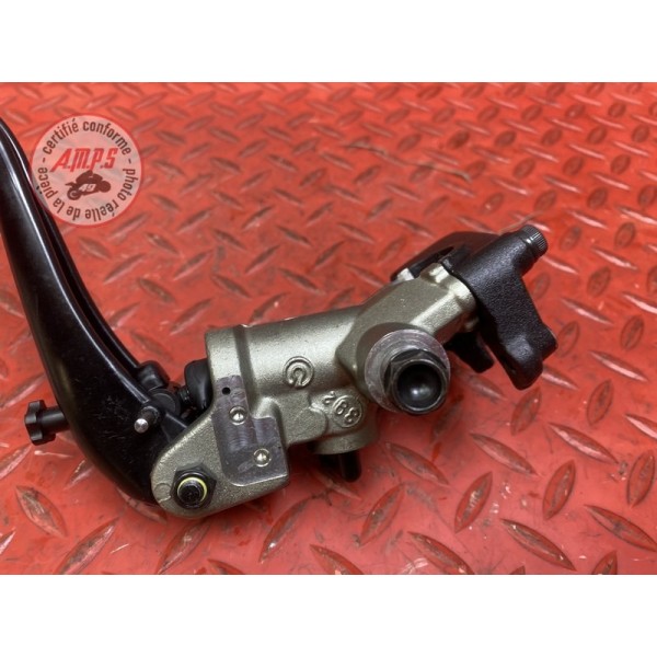 Maitre cylindre d'embrayage 