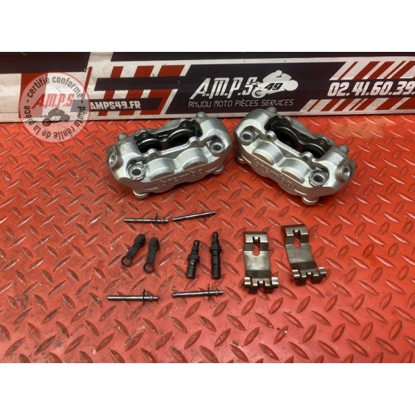 Paire d'étrier de frein avant