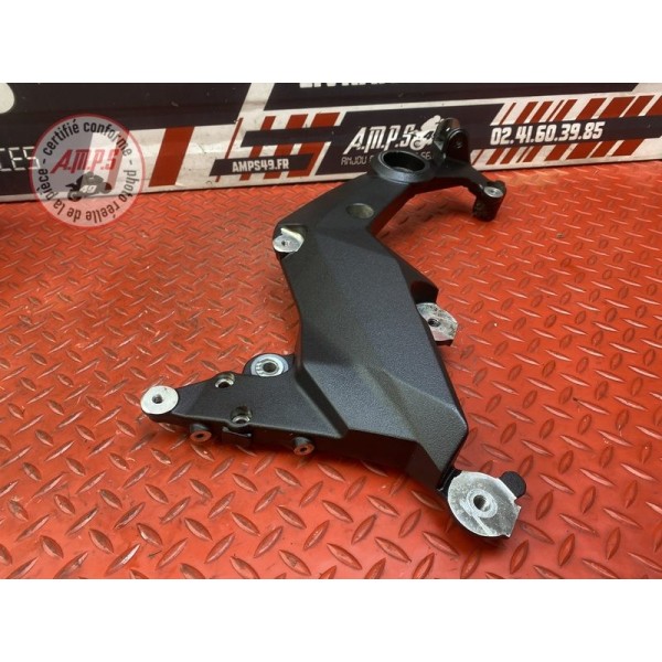 Platine repose pied gauche 