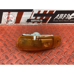 Clignotant avant droit 