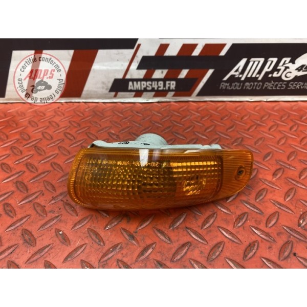 Clignotant avant droit 