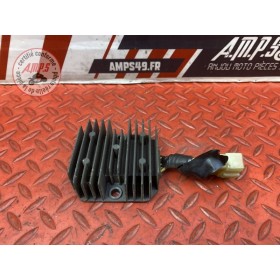 Regulateur de tension 