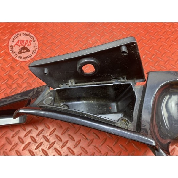 Cache interieur de tete de fourche gauche 