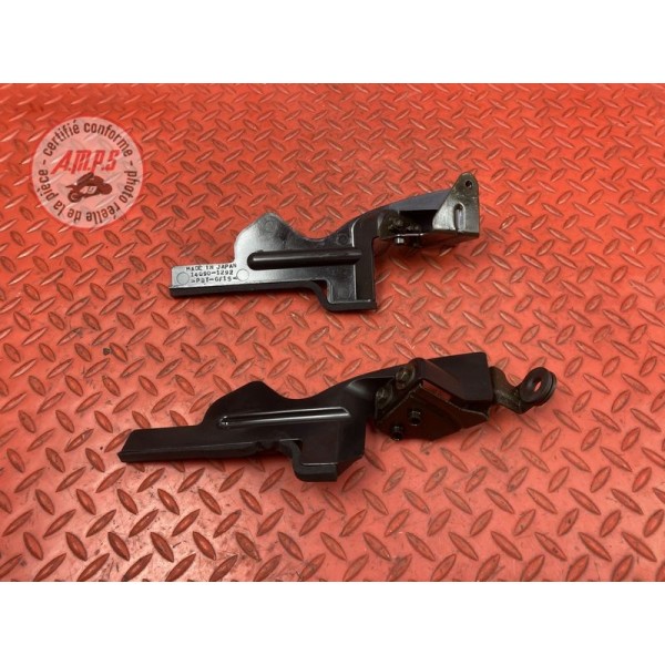 Cache latéral sur moteur 