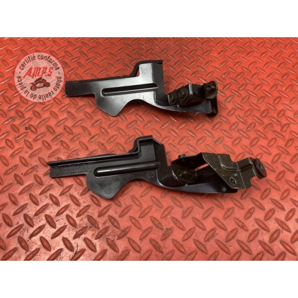 Cache latéral sur moteur 