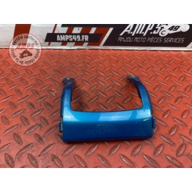 Cache plastique sous feu arrière