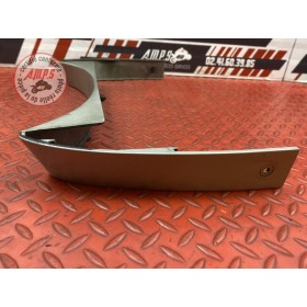 Entourage de flanc de carénage 