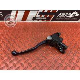 Cocotte d'embrayage avec levier