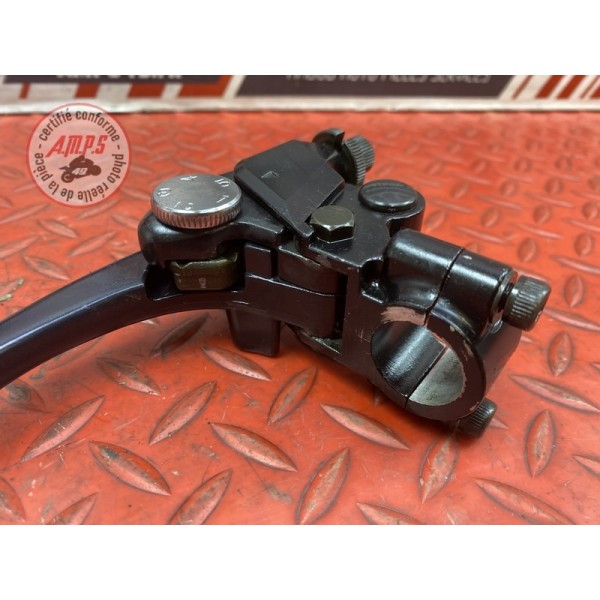 Cocotte d'embrayage avec levier 