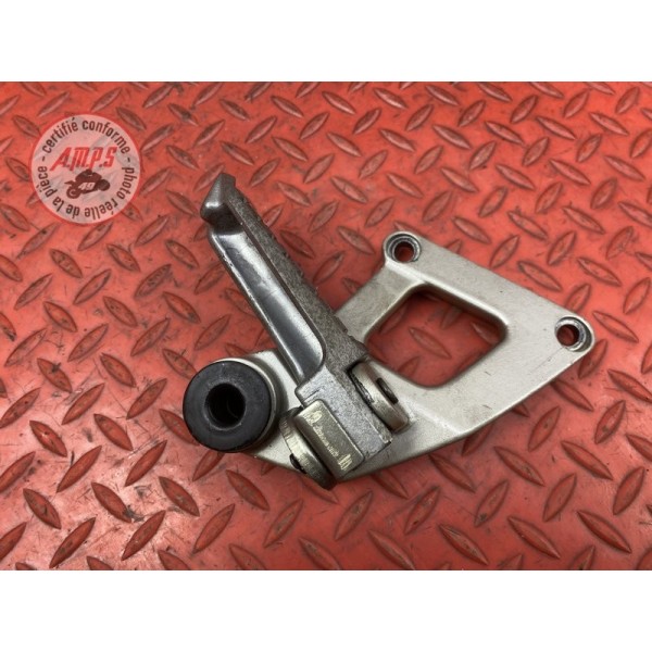 Platine repose pied passager droite 