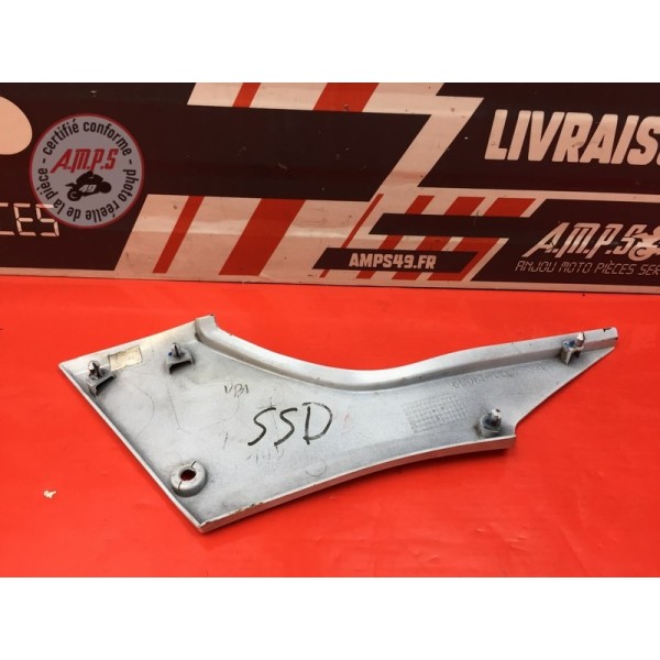 Cache plastique sous selle droit 