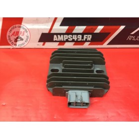 Regulateur de tension