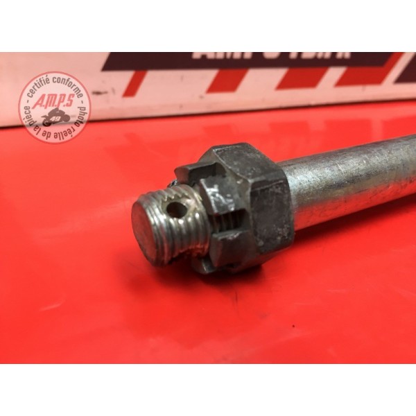 Axe de roue avant 