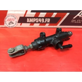 Maitre cylindre de frein arriere 