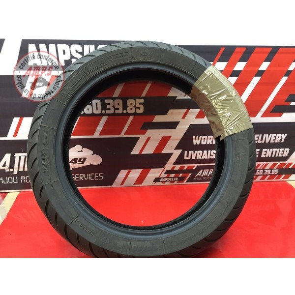 Pneu arrière 