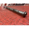 Axe de roue arriere 