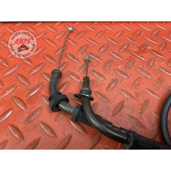 Cable d'accélérateur 
