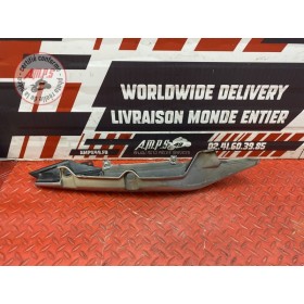 Cache plastique sous selle droit 