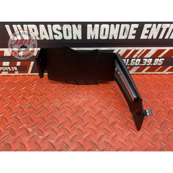 Cache plastique sur bras oscillant 