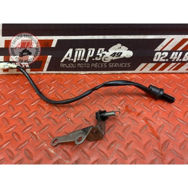 Contacteur de feux stop arrière avec son support 