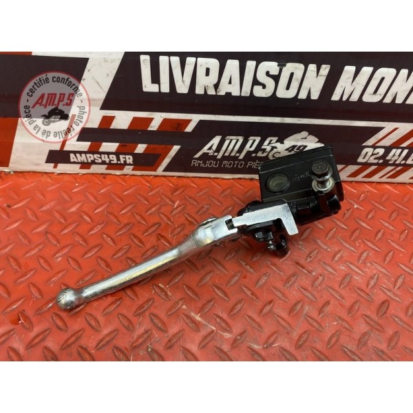 Maitre cylindre de frein avant 