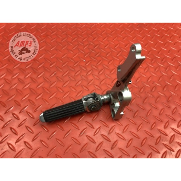 Platine repose pied droite 