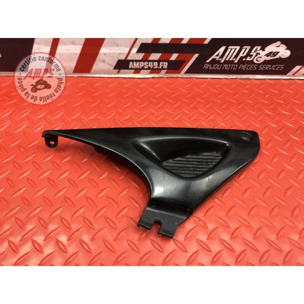 Cache plastique sous selle gauche