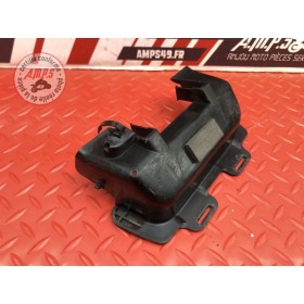 Cache plastique sur moteur