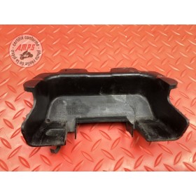 Cache plastique sur moteur