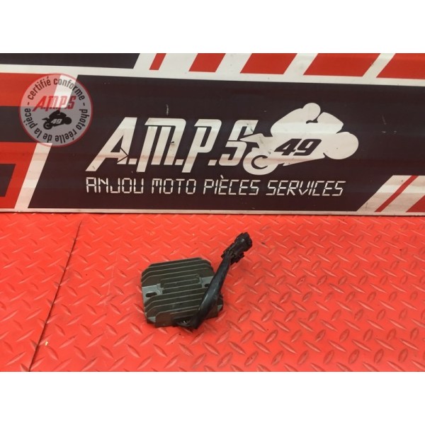 Regulateur de tension