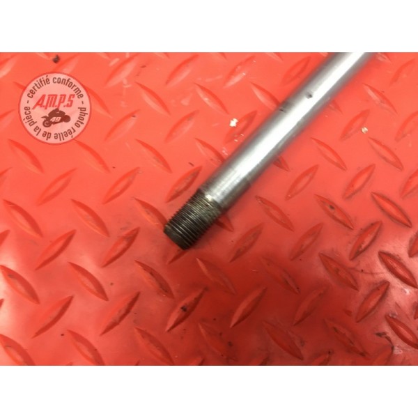 Axe de roue avant 